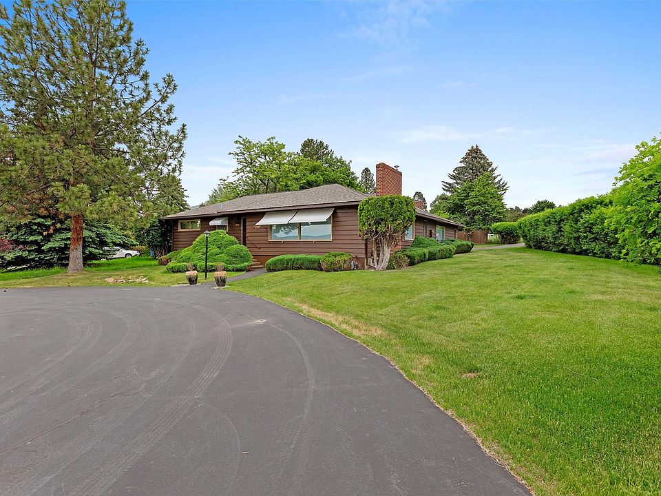 1st image of 620 W Crestline Dr