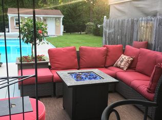 21 Elmwood Dr, Tabernacle, NJ 08088