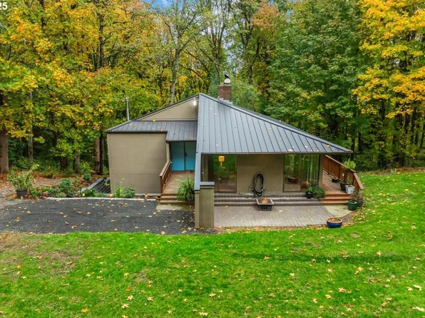 3460 NW Forest Ln, Portland, OR 97229