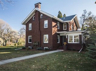 1735 Clinton St, Rockford, IL 61103