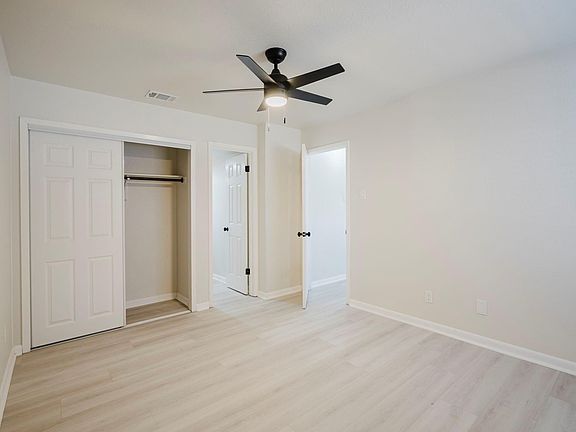 3rd image of 2240 Tarpley Rd #34
