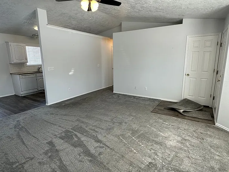 723 Laleene Dr — Photo 4