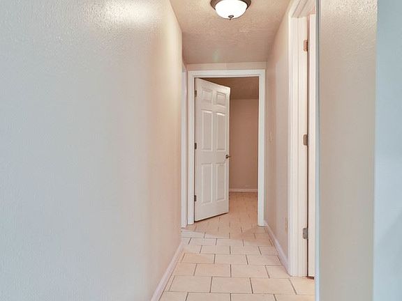 4th image of 3225 N Lewis Ave #3510679