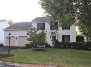 199 Abbey Dr, Royersford, PA 19468
