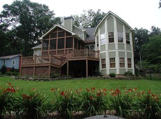 230 Lake Dr, Norcross, GA 30071