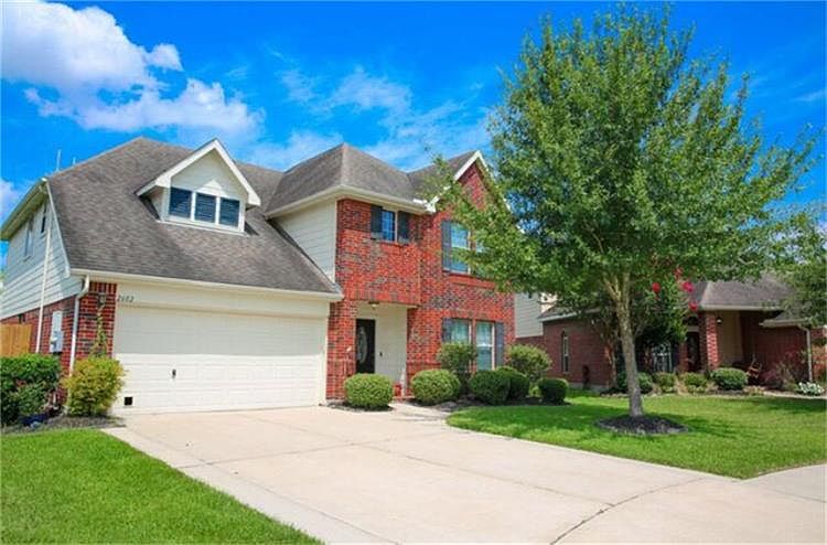 1st image of 2602 Crestmont Dr