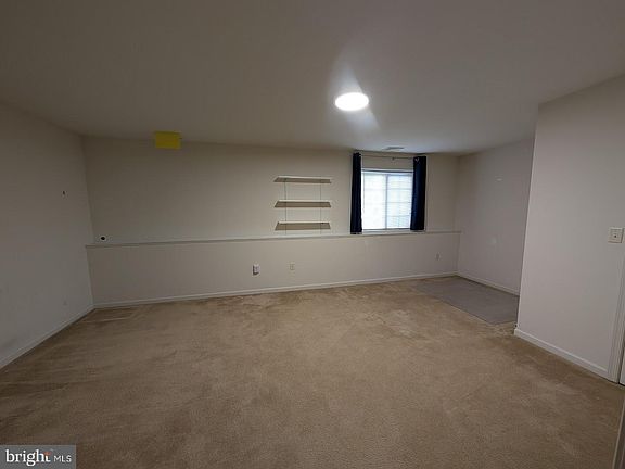 3rd image of 130 Old Schoolhouse Ln