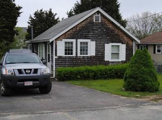 32 Pilgrim Ter, Marshfield, MA 02050