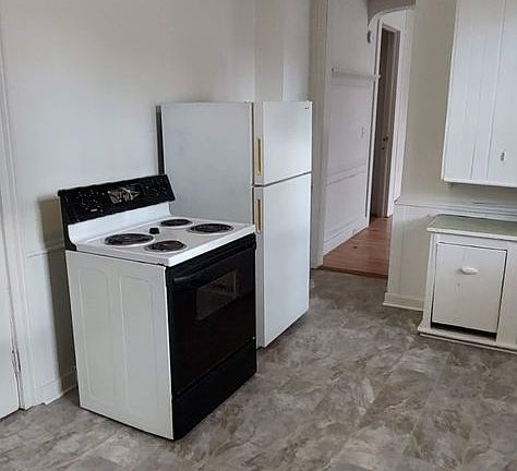 3rd image of 504 Maple Ave #2