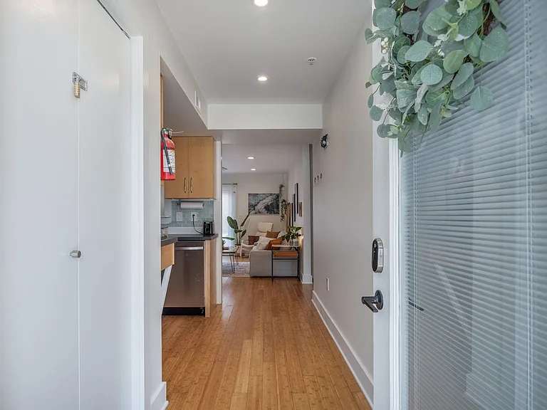 540 N 2nd St #102 — Photo 3