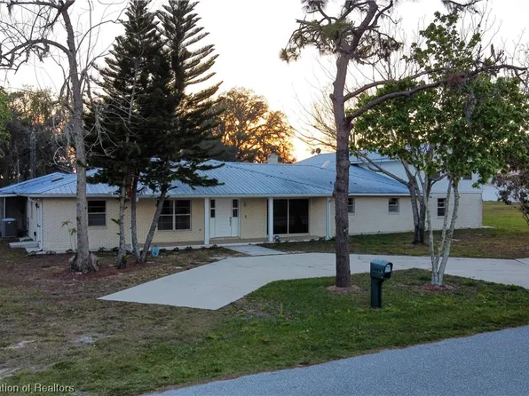 1545 W Oleander Dr, Avon Park, FL 33825