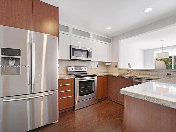 4th image of 10032 NW 43rd Ter