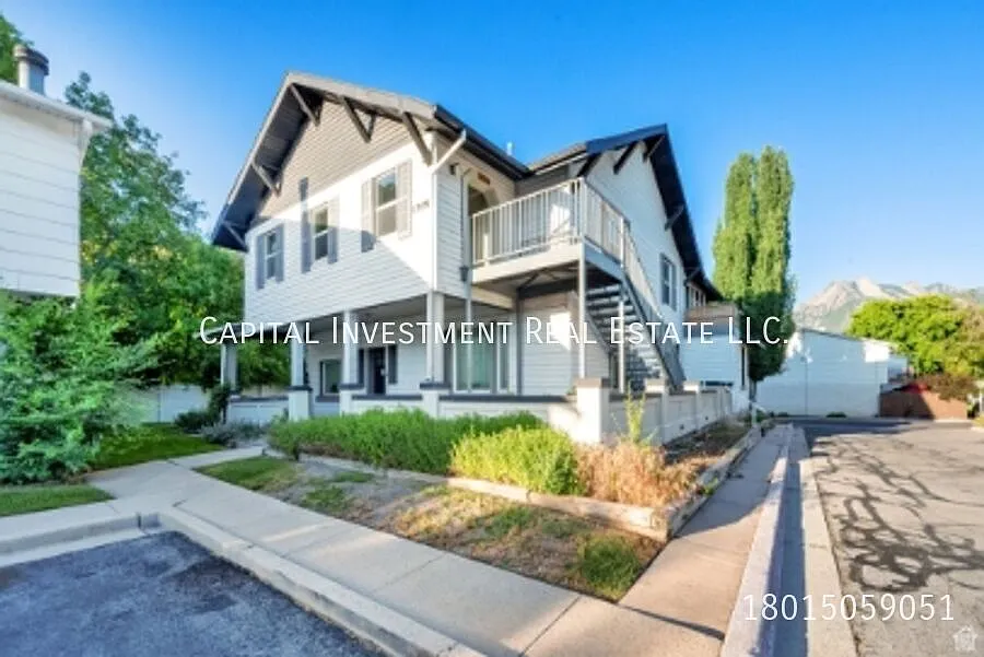 1309 Hidden Creek Ct #A