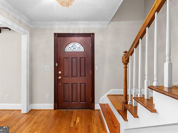 5th image of 3109 Henderson Walk