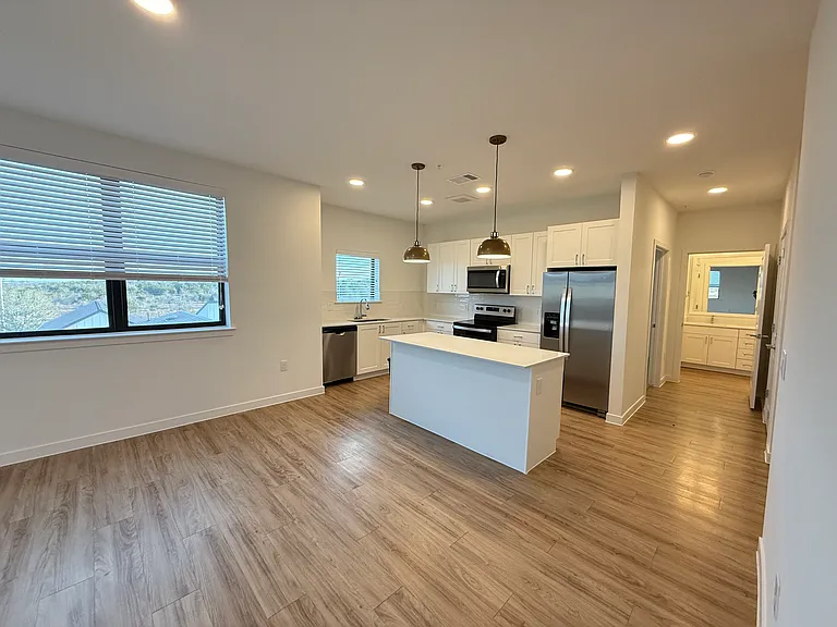 Cordelia Ct — Photo 8