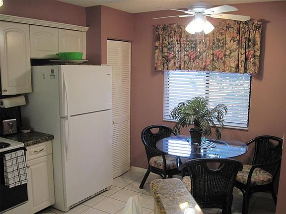 3rd image of 2240 N Cypress Bend Dr APT 403