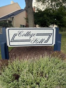 303 College Xing, Rolling Meadows, IL, 60008