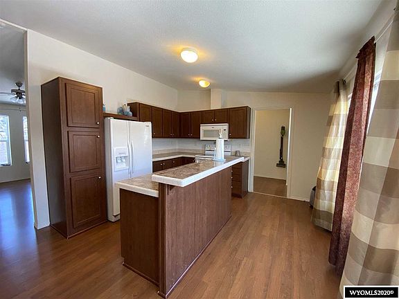 4th image of 1002 Hillside Ave