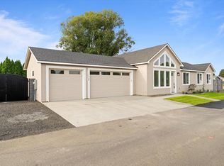 1304 Road 42, Pasco, WA