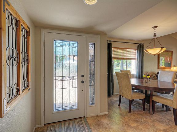 3rd image of 662 Leisure World