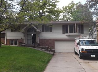 4524 Vandervork Ave, Edina, MN 55436