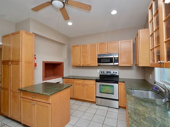 5th image of 173 Academy St #2