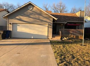 64 Arnold Dr, Augusta, KS 67010