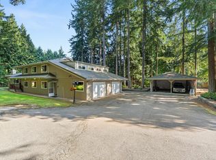 13514 20th Ave, Surrey, BC V4A 1Z6