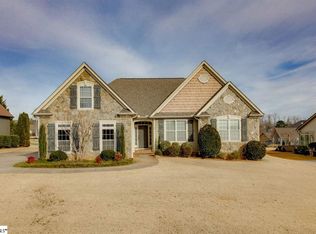 108 Country Mist Dr, Greer, SC 29651