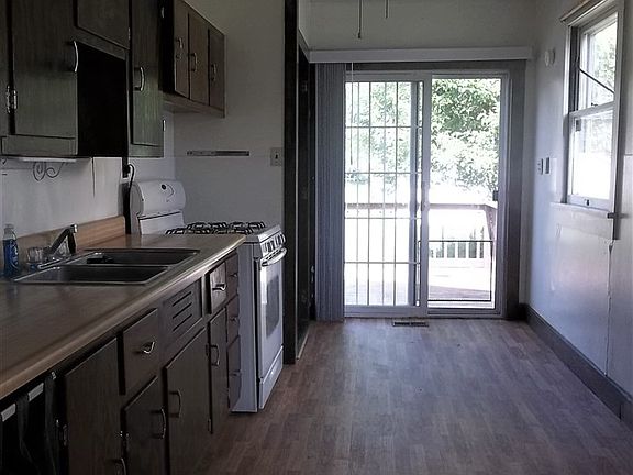 4th image of 940 Ogan Ave