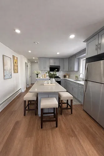 320 Vineland Ave #1 Photo 1