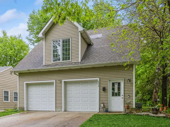 4017 Cambridge St, Des Moines, IA 50313