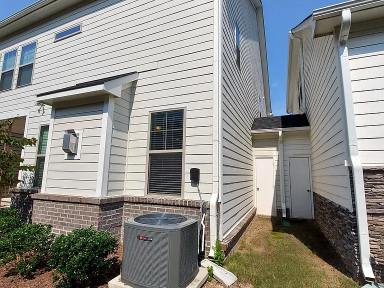 205 Hensley Oak Way — Photo 27