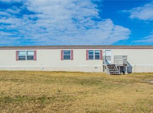 450 Rosewood Dr, Dale, TX 78616