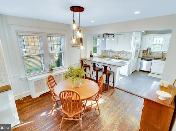 106 S 7th St, North Wales, PA 19454