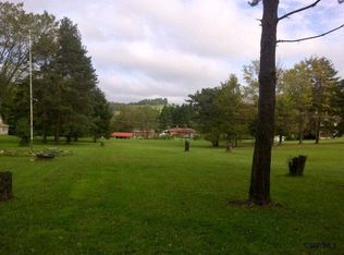 1069 Theatre Rd, Saint Benedict, PA 15773