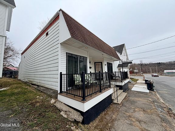 3rd image of 15 Henrietta Street