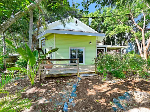 275 Landings Rd, Melbourne Beach, FL 32951