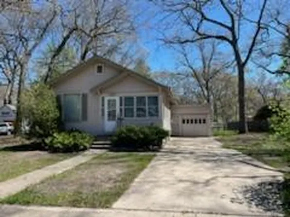 3034 Waalkes St, Muskegon Heights, MI 49444