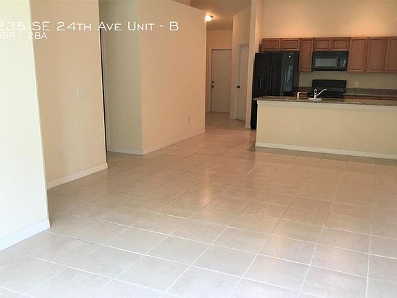 5th image of 235 SE 24th Ave