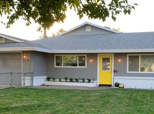 3274 Adams Ln, Redding, CA 96002