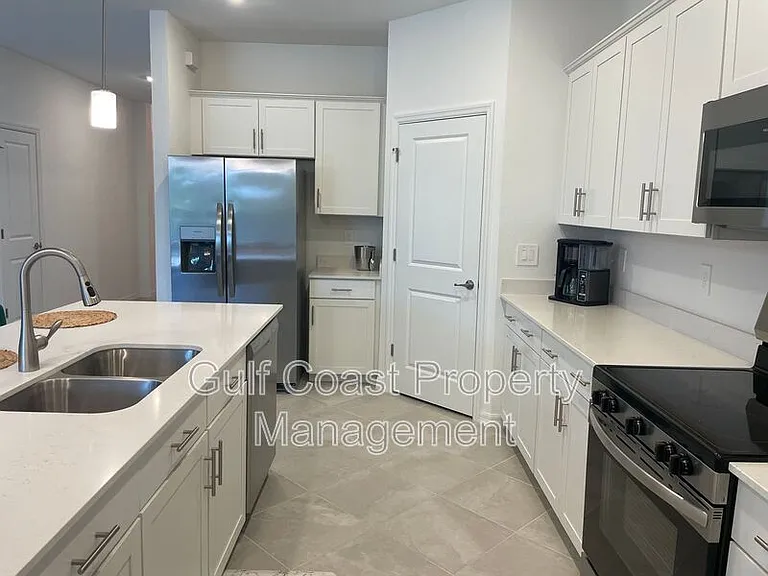 11308 Pinot Dr — Photo 8