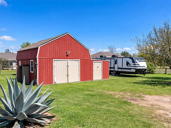 4th image of 6534 Fm 3180 Rd