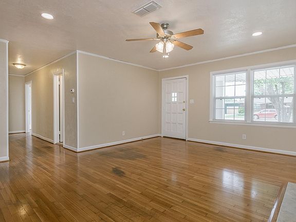 4th image of 1613 Bowie St