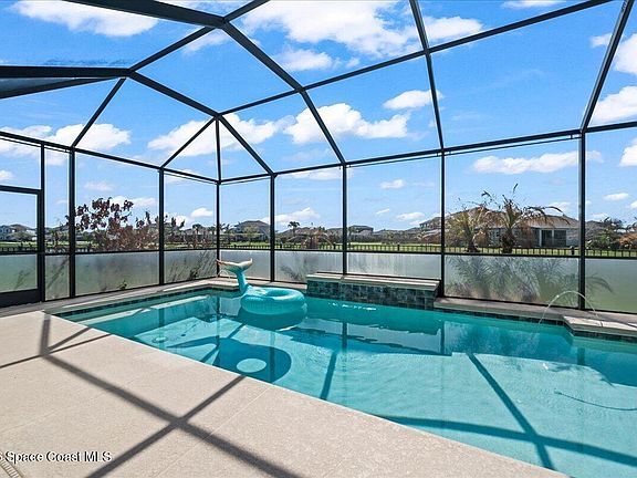 2nd image of 3235 Hummingbird Way