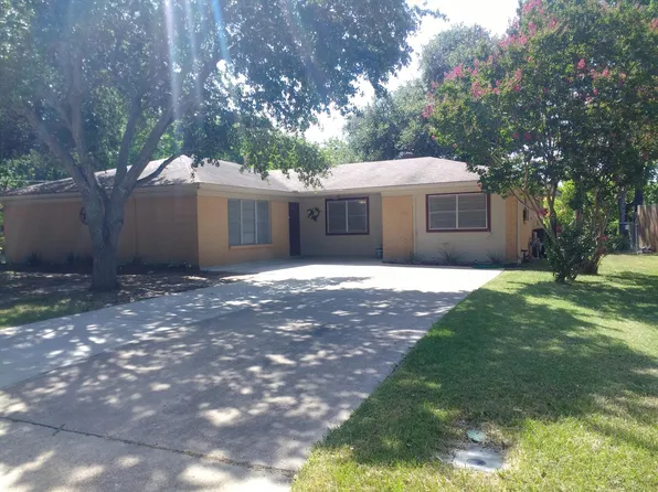 908 Lazy Ln, Bryan, TX 77802