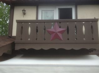 5450 Country Aire Dr APT C, Coloma, MI 49038