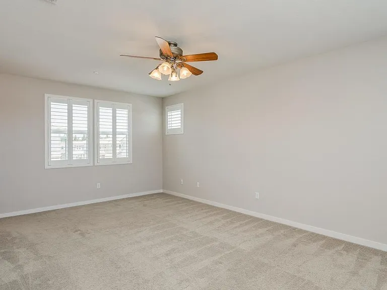 4821 Holden Dr — Photo 26