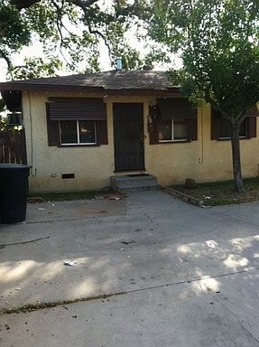 1st image of 200 S Barranca Ave