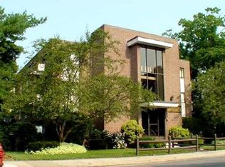 976 Main St APT 1, Melrose, MA 02176